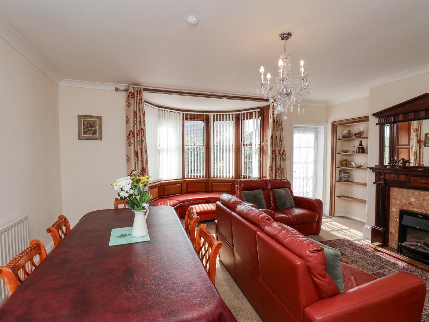 Mayfield Manor Holiday home