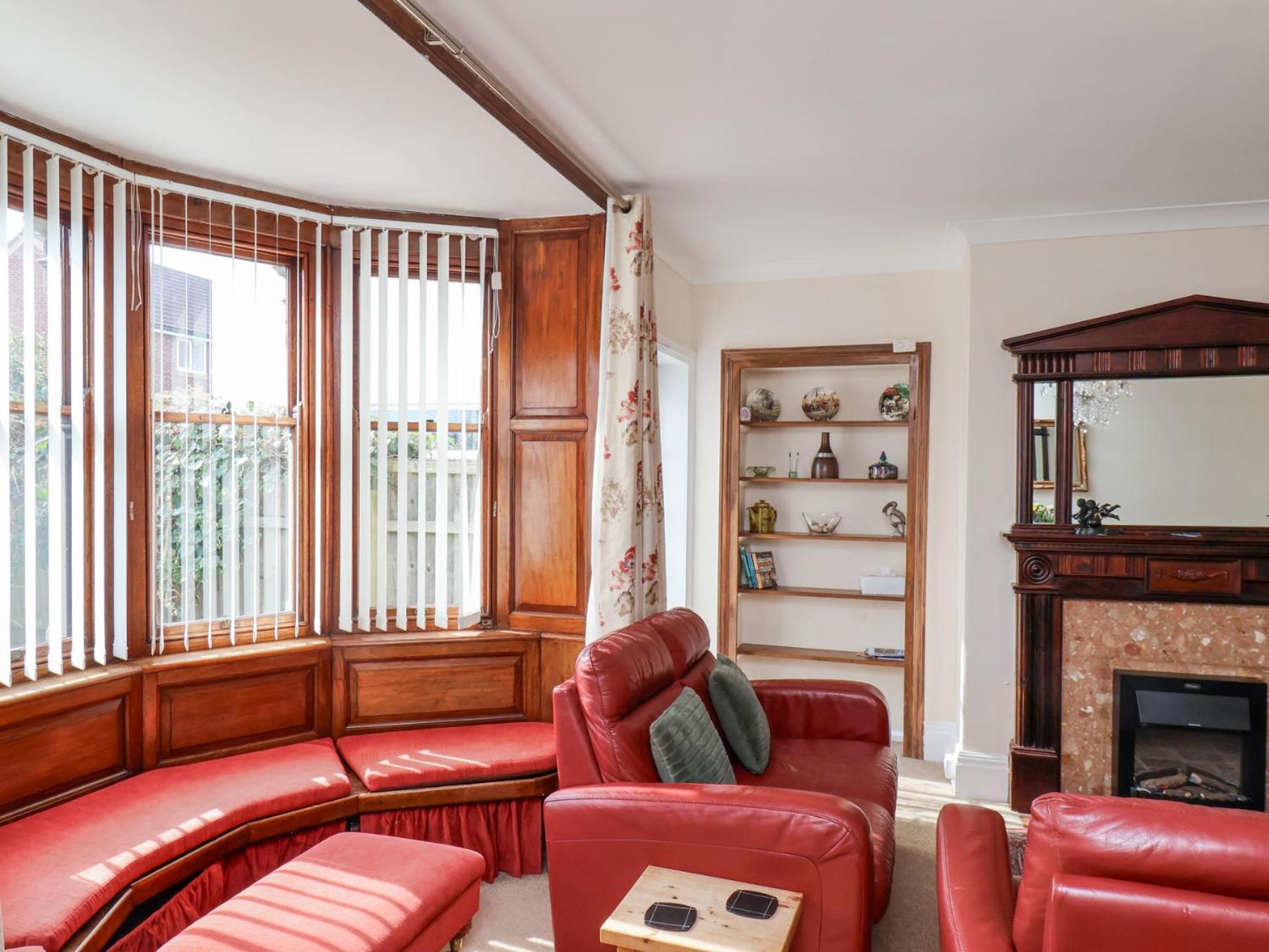 Holiday home Mayfield Manor